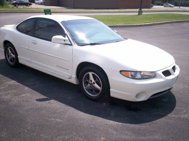 2002 Pontiac Grand Prix Sportback LS