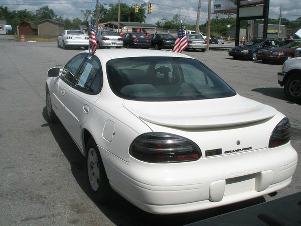 2002 Pontiac Grand Prix Unknown