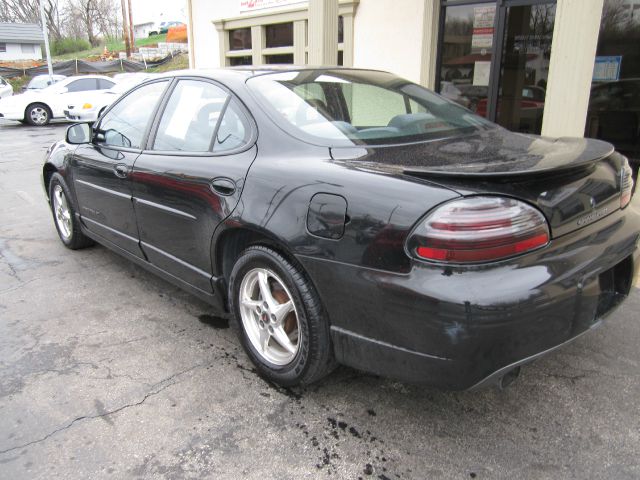 2002 Pontiac Grand Prix Unknown