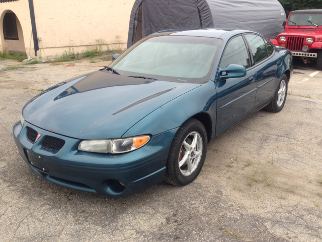2002 Pontiac Grand Prix SE