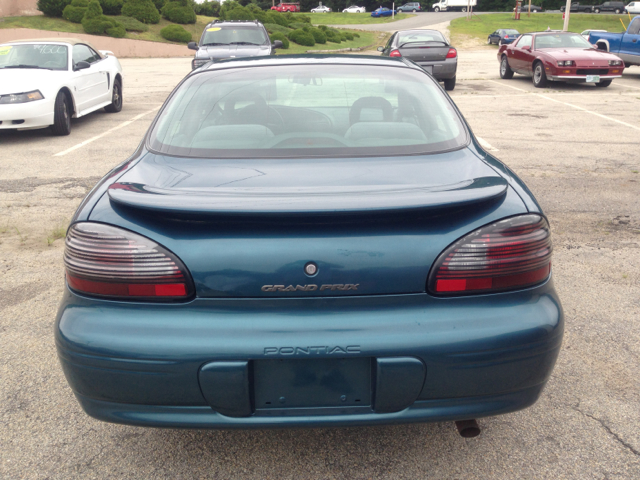 2002 Pontiac Grand Prix SE