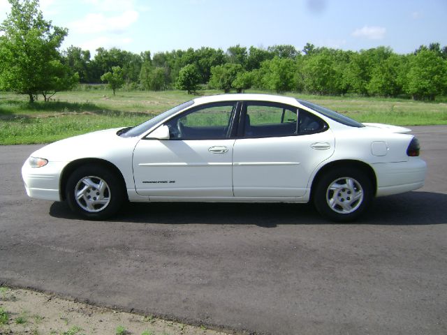2002 Pontiac Grand Prix SE