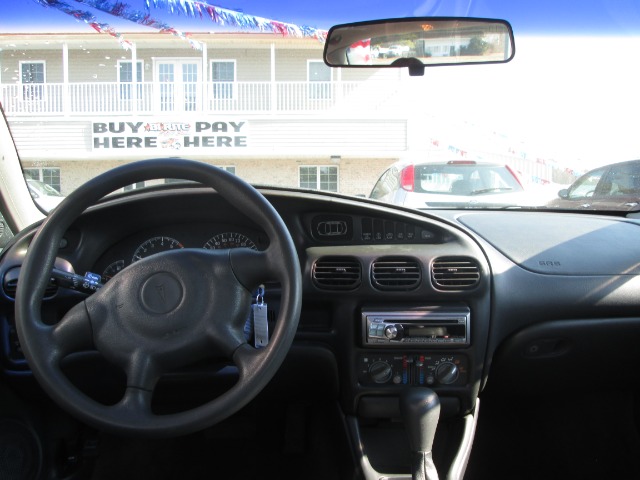 2002 Pontiac Grand Prix SE