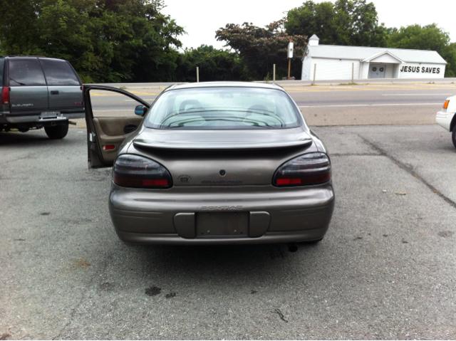 2002 Pontiac Grand Prix SE