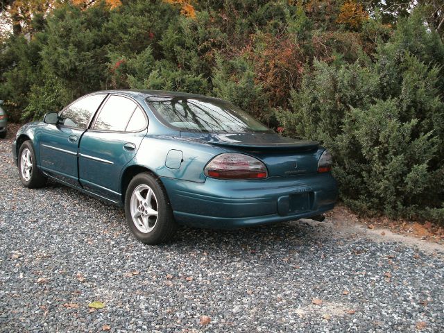 2002 Pontiac Grand Prix SE