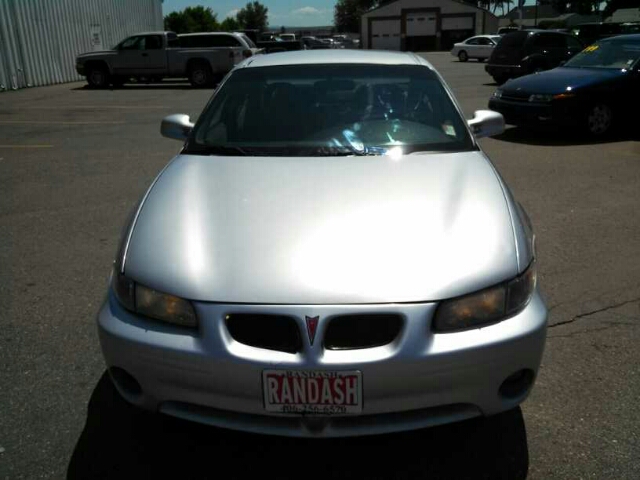 2002 Pontiac Grand Prix 4WD Supercrew Styleside 5-1/2 Ft Box XLT