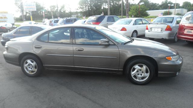 2002 Pontiac Grand Prix SE