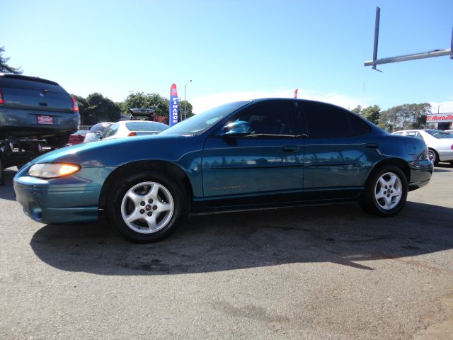 2002 Pontiac Grand Prix SE