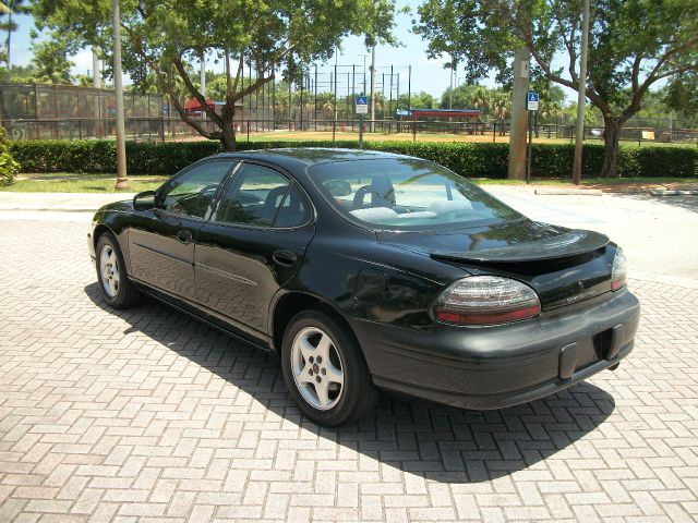 2002 Pontiac Grand Prix SE