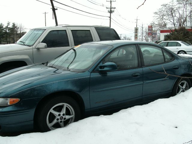 2002 Pontiac Grand Prix SE