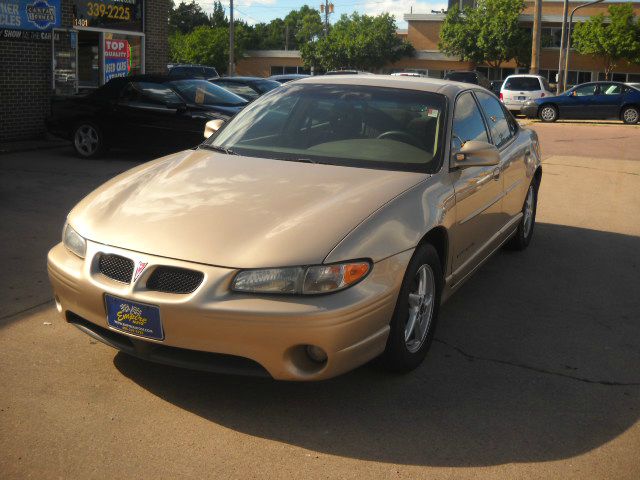 2003 Pontiac Grand Prix XLT W/ Canopy