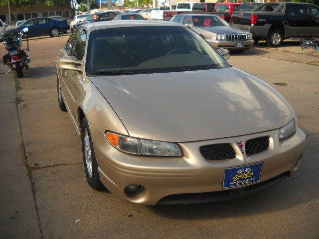 2003 Pontiac Grand Prix XLT W/ Canopy