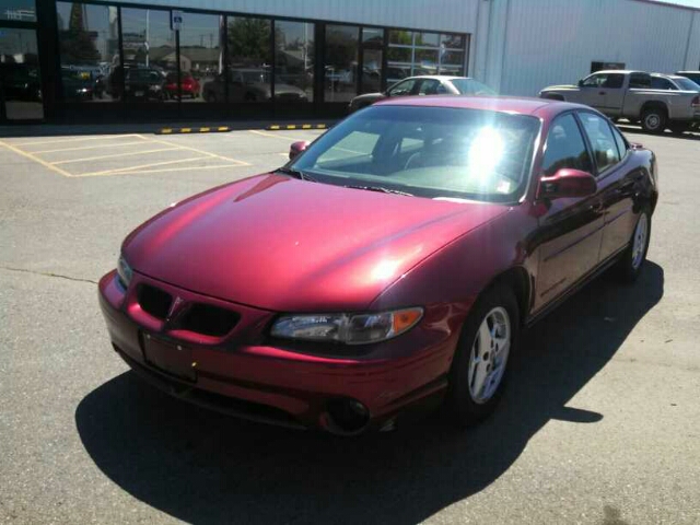 2003 Pontiac Grand Prix 4WD Supercrew Styleside 5-1/2 Ft Box XLT