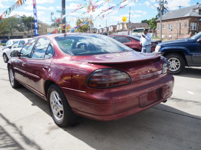 2003 Pontiac Grand Prix SE