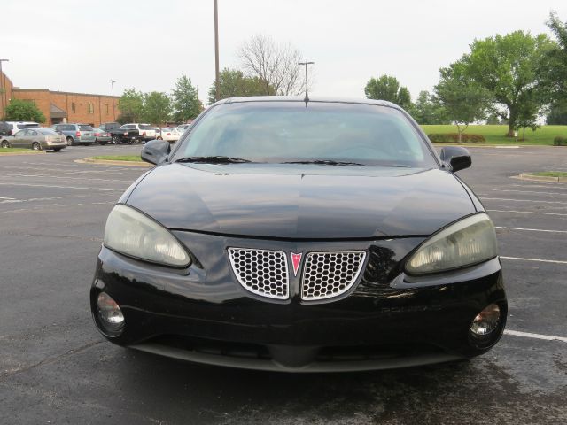 2004 Pontiac Grand Prix LS Flex Fuel 4x4 This Is One Of Our Best Bargains