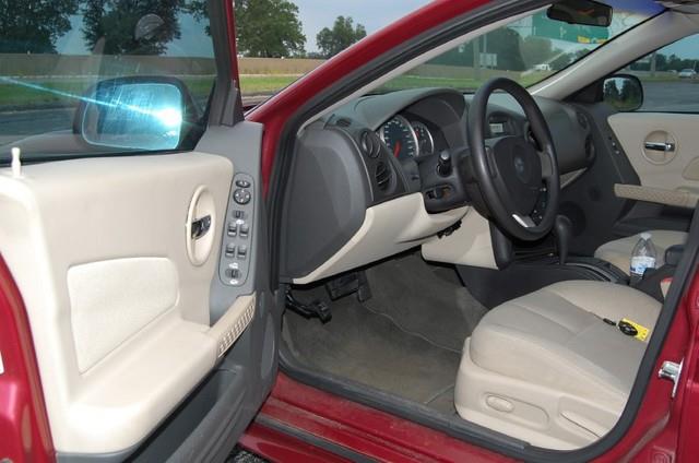 2004 Pontiac Grand Prix 4WD Supercrew Styleside 5-1/2 Ft Box XLT