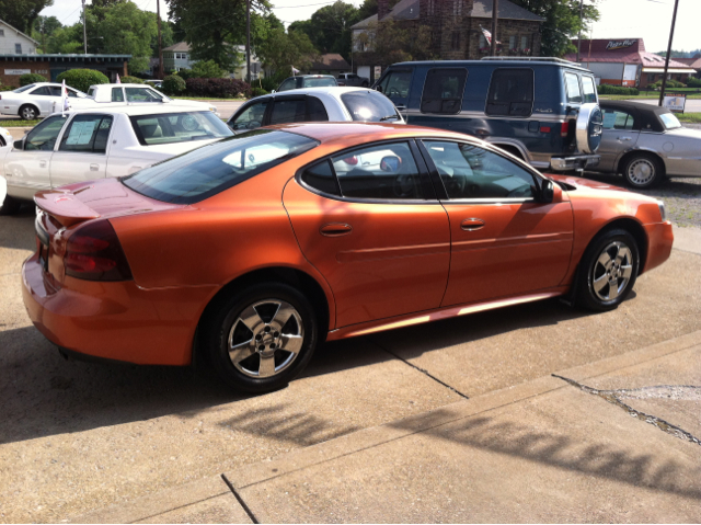 2004 Pontiac Grand Prix 4WD Supercrew Styleside 5-1/2 Ft Box XLT