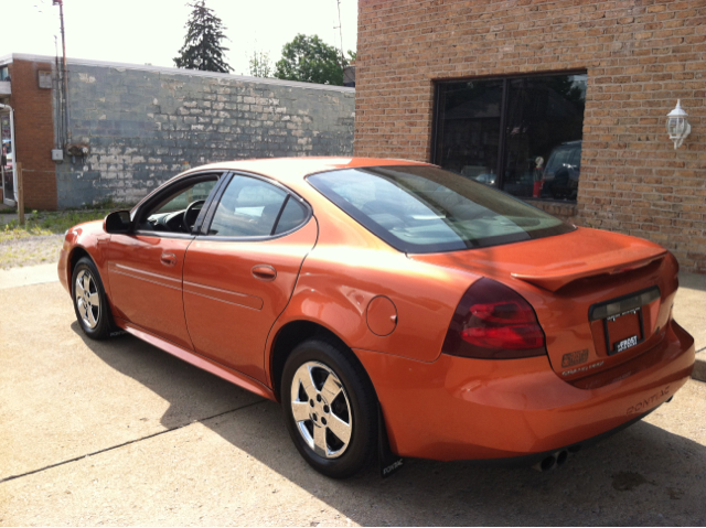 2004 Pontiac Grand Prix 4WD Supercrew Styleside 5-1/2 Ft Box XLT