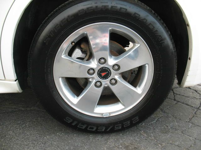 2004 Pontiac Grand Prix 4WD Supercrew Styleside 5-1/2 Ft Box XLT