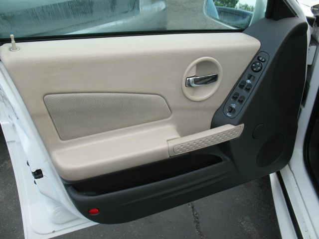 2004 Pontiac Grand Prix 4WD Supercrew Styleside 5-1/2 Ft Box XLT