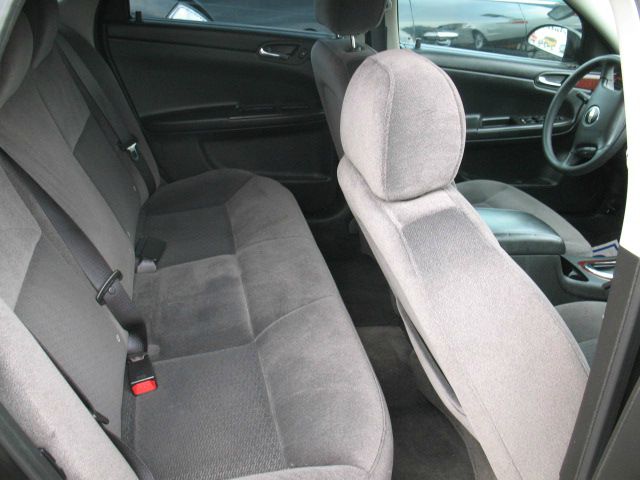 2004 Pontiac Grand Prix 4WD Supercrew Styleside 5-1/2 Ft Box XLT