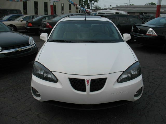 2004 Pontiac Grand Prix 4WD Supercrew Styleside 5-1/2 Ft Box XLT