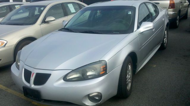 2004 Pontiac Grand Prix 4WD Supercrew Styleside 5-1/2 Ft Box XLT