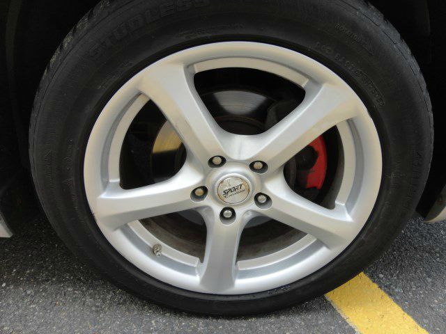 2004 Pontiac Grand Prix 4dr L Manual