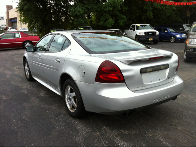 2004 Pontiac Grand Prix 4WD Supercrew Styleside 5-1/2 Ft Box XLT