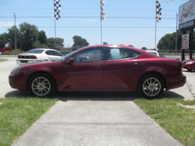 2004 Pontiac Grand Prix LS Flex Fuel 4x4 This Is One Of Our Best Bargains