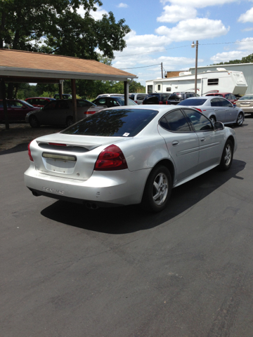 2004 Pontiac Grand Prix 4WD Supercrew Styleside 5-1/2 Ft Box XLT