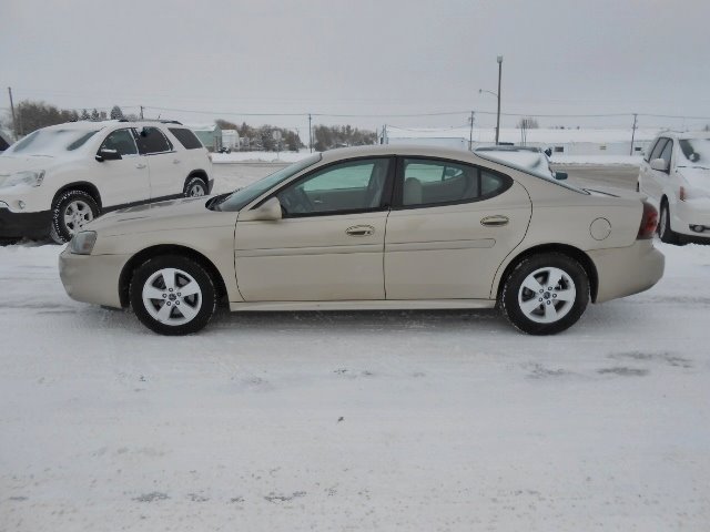 2004 Pontiac Grand Prix 4WD Supercrew Styleside 5-1/2 Ft Box XLT