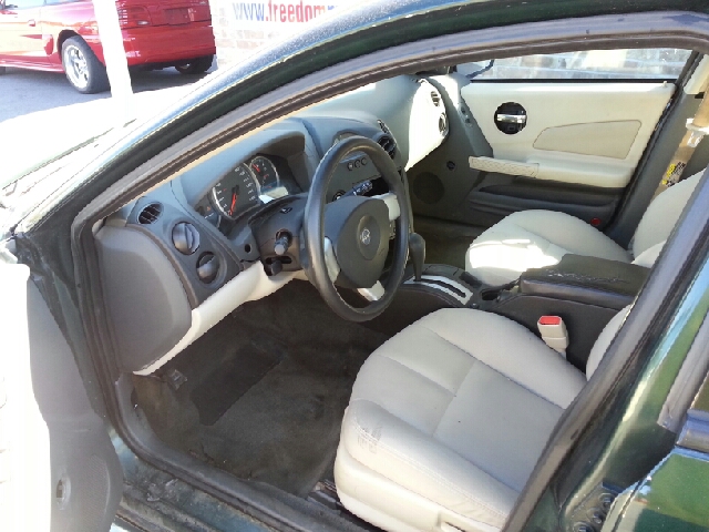 2004 Pontiac Grand Prix 4WD Supercrew Styleside 5-1/2 Ft Box XLT