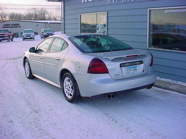 2004 Pontiac Grand Prix 4WD Supercrew Styleside 5-1/2 Ft Box XLT