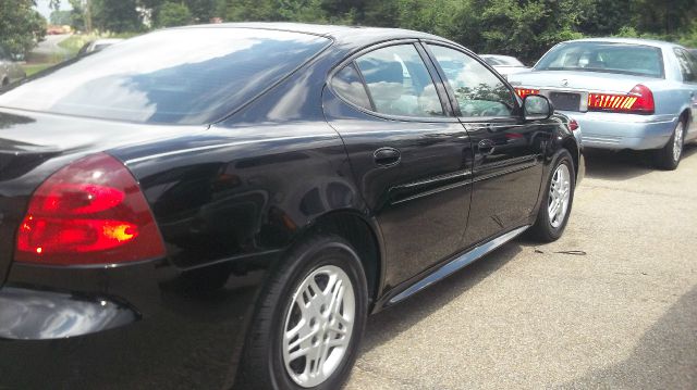 2004 Pontiac Grand Prix 4WD Supercrew Styleside 5-1/2 Ft Box XLT