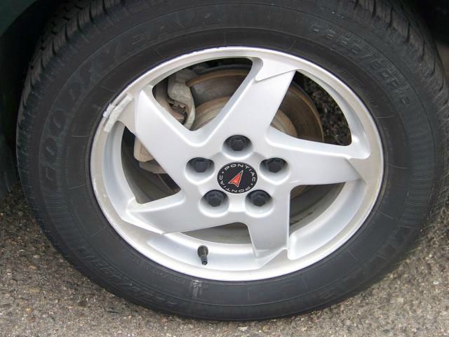 2004 Pontiac Grand Prix 4WD Supercrew Styleside 5-1/2 Ft Box XLT