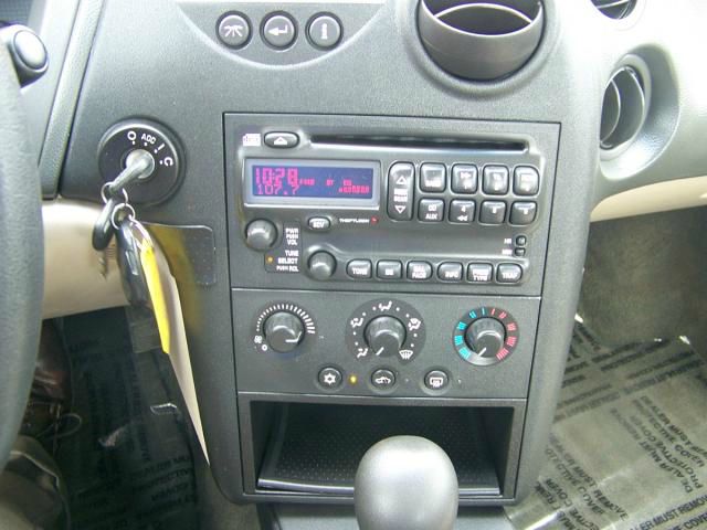 2004 Pontiac Grand Prix 4WD Supercrew Styleside 5-1/2 Ft Box XLT