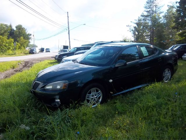 2004 Pontiac Grand Prix 4WD Supercrew Styleside 5-1/2 Ft Box XLT