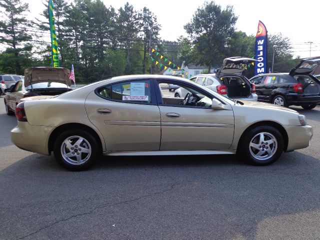 2004 Pontiac Grand Prix 4WD Supercrew Styleside 5-1/2 Ft Box XLT