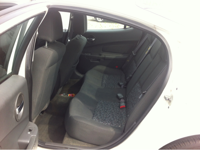 2004 Pontiac Grand Prix 4WD Supercrew Styleside 5-1/2 Ft Box XLT