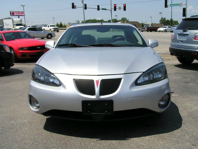 2004 Pontiac Grand Prix 4WD Supercrew Styleside 5-1/2 Ft Box XLT