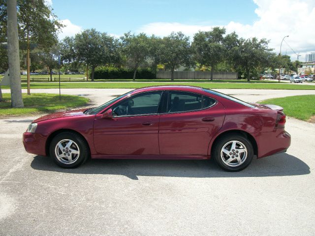 2004 Pontiac Grand Prix 4WD Supercrew Styleside 5-1/2 Ft Box XLT