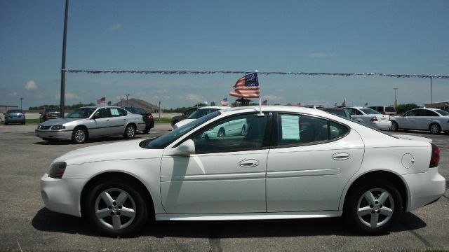2005 Pontiac Grand Prix Base