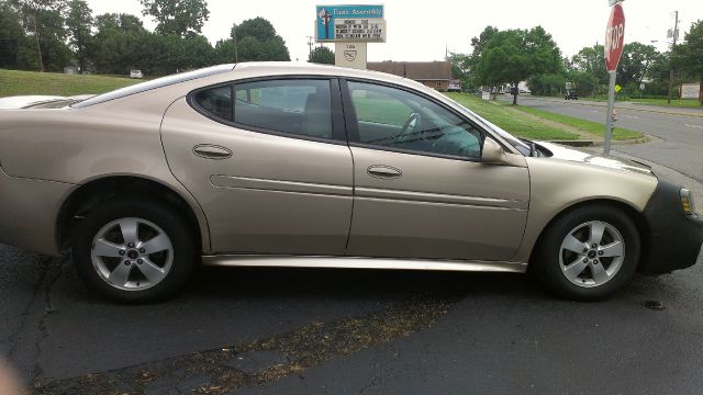2005 Pontiac Grand Prix Base