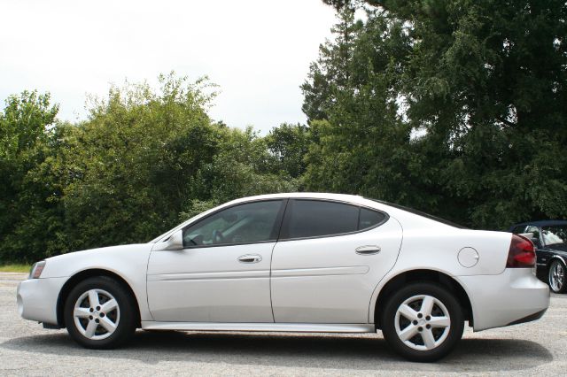 2005 Pontiac Grand Prix Base