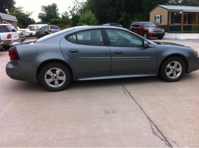2005 Pontiac Grand Prix Base