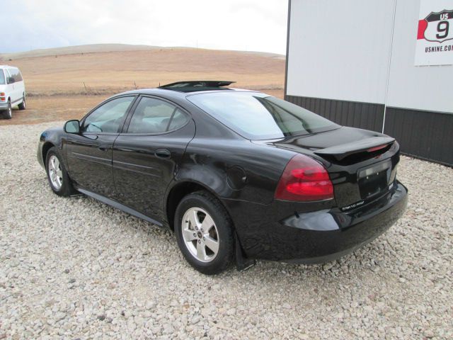 2005 Pontiac Grand Prix Unknown