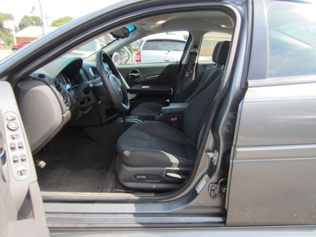 2005 Pontiac Grand Prix Base