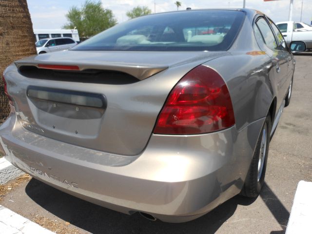 2006 Pontiac Grand Prix Base