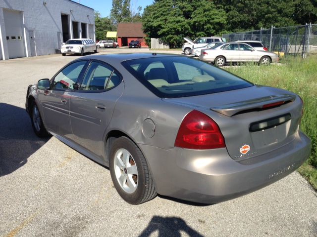 2006 Pontiac Grand Prix Base